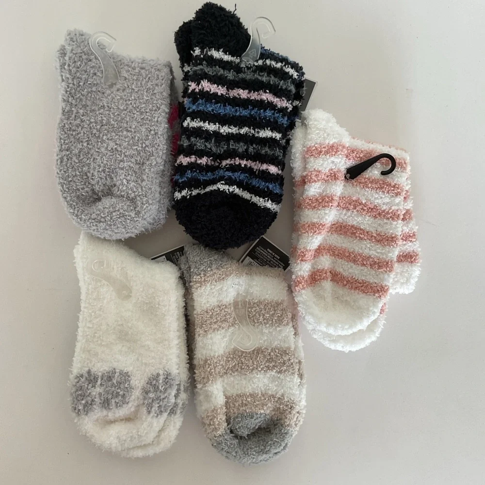 West Loop Set of 5 pairs of Cozy Socks NWT
